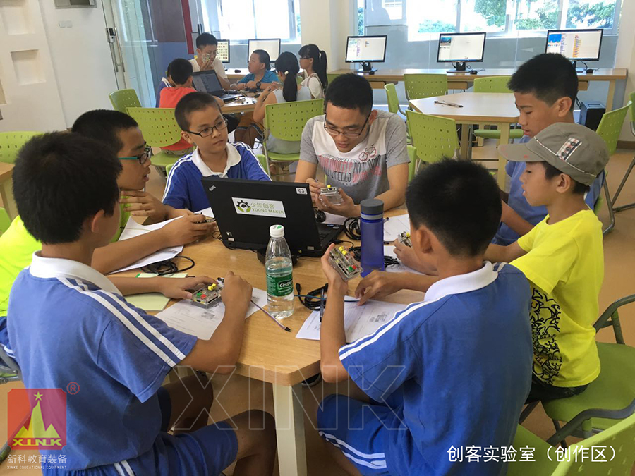 <a href='http://m.bcmwl.com' target='1' style='font-size:14px; font-weight:bold; color:#0080ff;'>創(chuàng)客實(shí)驗(yàn)室</a>