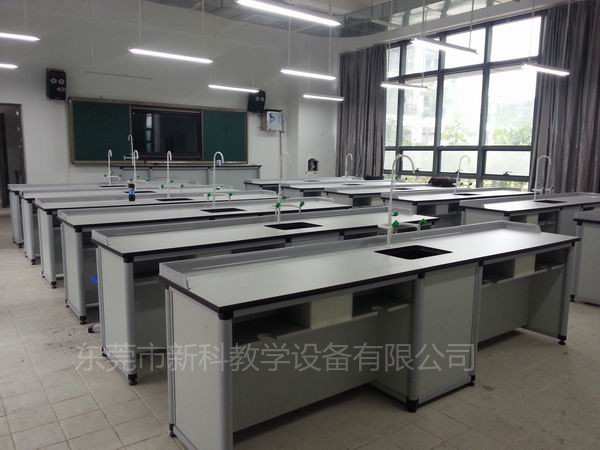 <a href='http://m.bcmwl.com/chanpin/53-1.html' target='1' style='font-size:18px; font-weight:bold; color:#000000;'>科學(xué)實(shí)驗(yàn)室</a>設(shè)備