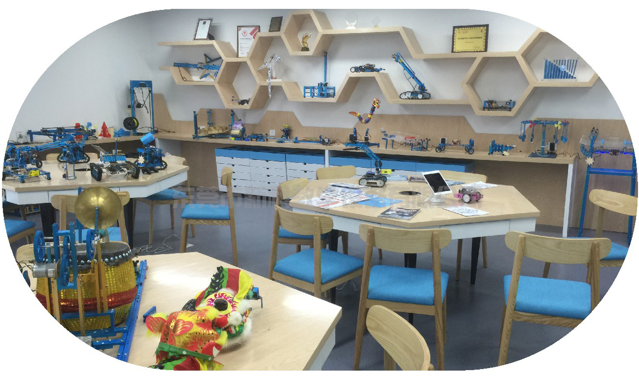 <a href='http://m.bcmwl.com' target='1' style='font-size:14px; font-weight:bold; color:#0080ff;'>創客實驗室</a>展示區