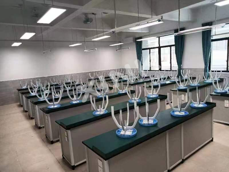 <a href='http://m.bcmwl.com/' target='1' style='font-size:14px; font-weight:bold; color:#0080ff;'>物理實驗室</a>