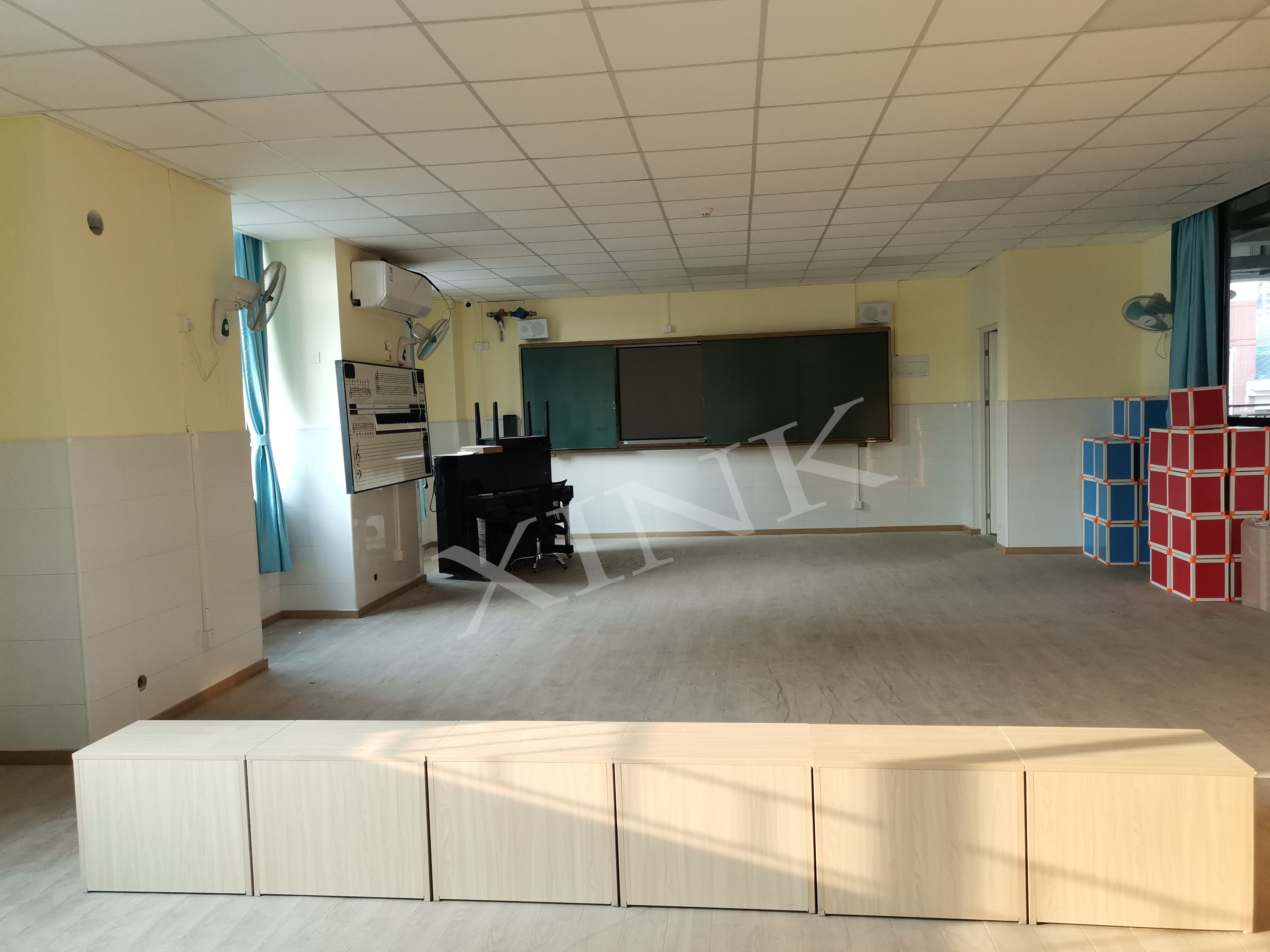 音樂<a href='http://m.bcmwl.com/chanpin/59-1.html' target='1' style='font-size:18px; font-weight:bold; color:#000000;'>舞蹈室</a>