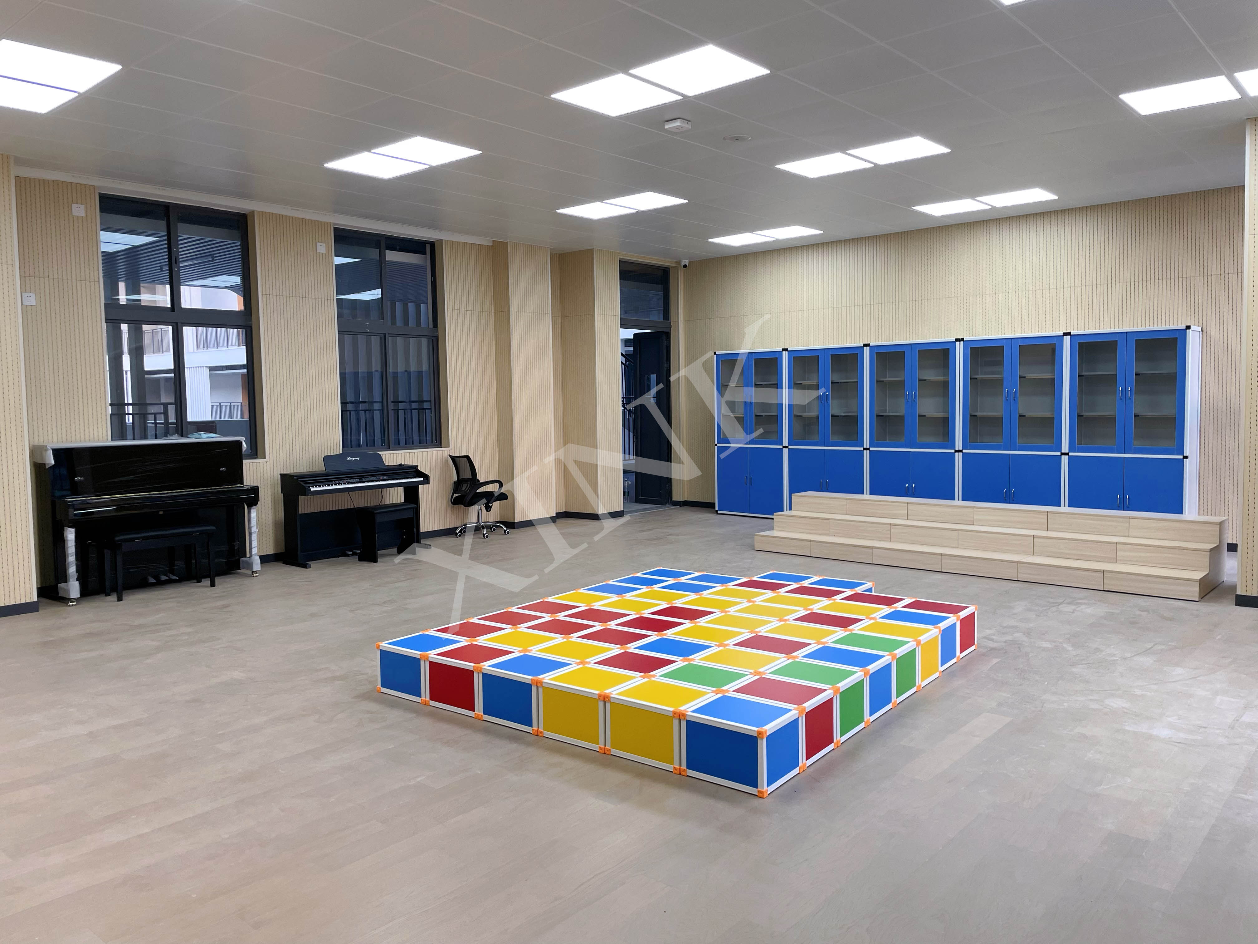 <a href='http://m.bcmwl.com/chanpin/59-1.html' target='1' style='font-size:18px; font-weight:bold; color:#000000;'>舞蹈室</a>