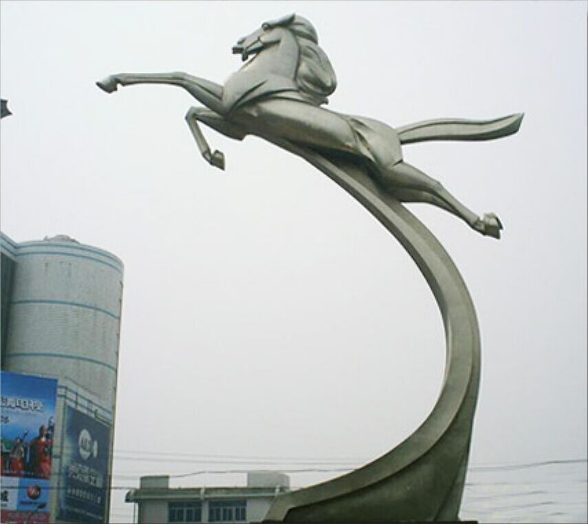<a href='http://m.bcmwl.com/products/100-1.html' target='1' style='font-size:18px; font-weight:bold; color:#000000;'>校園雕塑</a>：天馬雕塑
