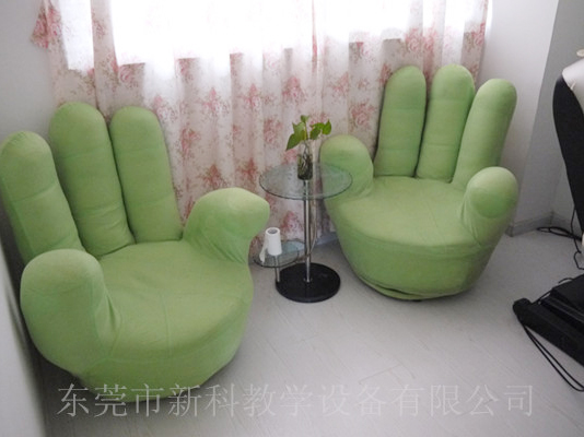<a href='http://m.bcmwl.com' target='1' style='font-size:14px; font-weight:bold; color:#0080ff;'>心理咨詢室</a>建設(shè)的5大注意事項(xiàng)【京師博仁】