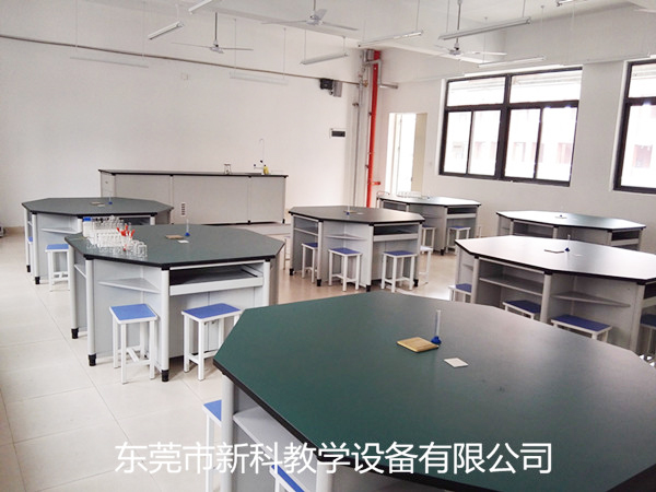 <a href='http://m.bcmwl.com/' target='1' style='font-size:14px; font-weight:bold; color:#0080ff;'>物理實驗室</a>設(shè)備