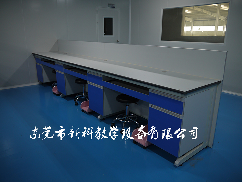 <a href='http://m.bcmwl.com/products/64-1.html' target='1' style='font-size:18px; font-weight:bold; color:#000000;'>實驗室邊臺</a>案例